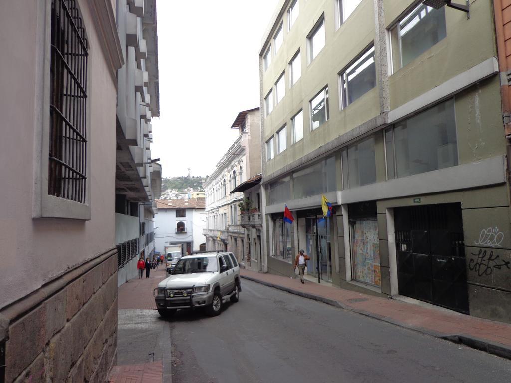 Escocie - Centro Historico Hotel Quito Exterior photo